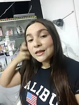 Snapshot of sofiafantasy chatting on December 17, 12:45 am sofiafantasy online show from December 17, 12:45 am