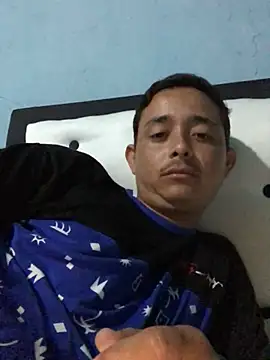 isacalejandroo online show from February 10, 2:19 am