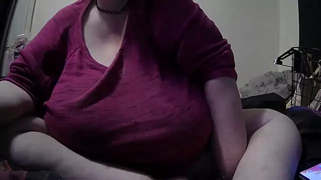 Alli Kat online show from November 9, 9:29 am