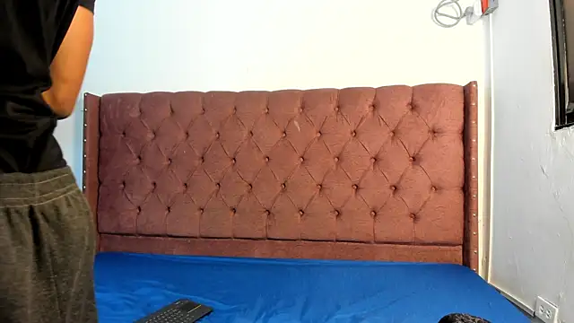 Snapshot of boys_yourparty chatting on December 16, 1:05 pm boys yourparty online show from December 16, 1:05 pm