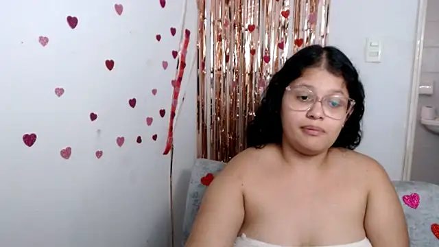 Snapshot of angel_barbie_1 chatting on February 17, 5:43 pm angel barbie 1 online show from February 17, 5:43 pm