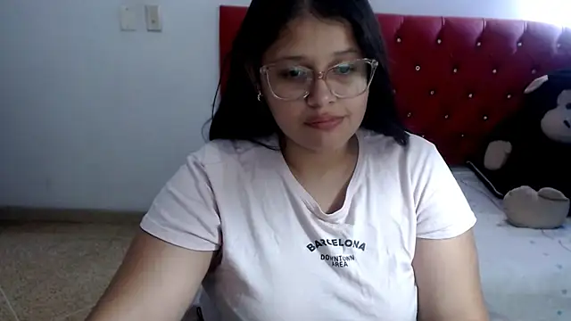 Snapshot of angel_barbie_1 chatting on July 13, 2:53 pm angel barbie 1 online show from July 13, 2:53 pm