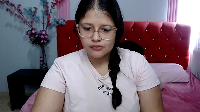 Snapshot of angel_barbie_1 chatting on July 20, 2:19 pm angel barbie 1 online show from July 20, 2:19 pm