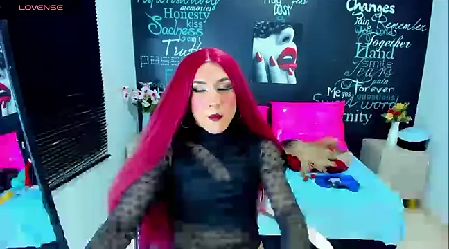 DarianaGia online show from December 6, 6:15 am