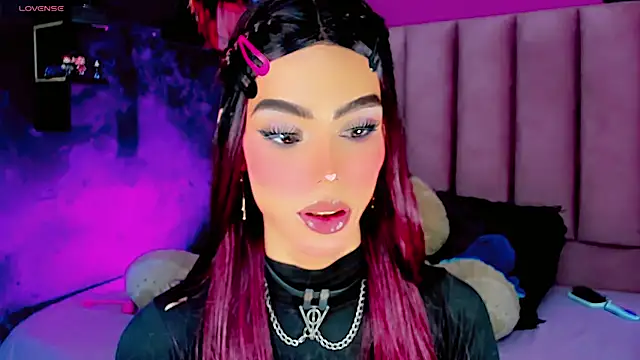 Snapshot of dollswit01 chatting on February 28, 2:31 pm dollswit01 online show from February 28, 2:31 pm