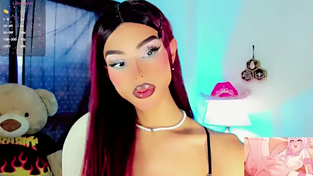 Snapshot of dollswit01 chatting on March 18, 8:26 pm dollswit01 online show from March 18, 8:26 pm