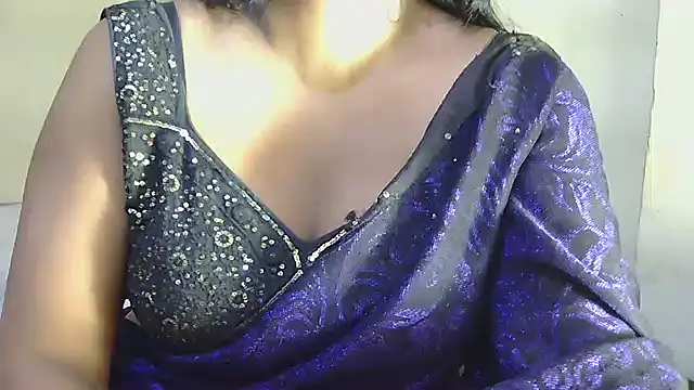 Lovely12streaming online show from April 8, 7:03 pm