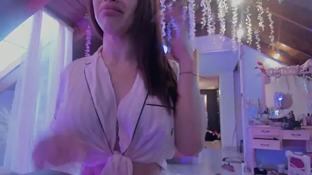 Spoiiiled online show from March 11, 11:23 am