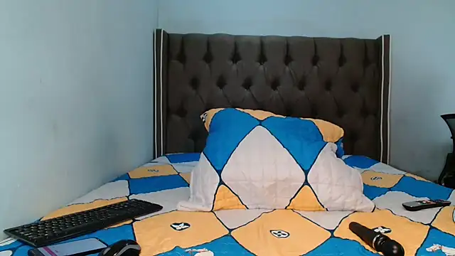 Snapshot of CHOCKYCHOCX2 chatting on March 13, 5:36 am CHOCKYCHOCX2 online show from March 13, 5:36 am