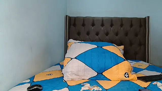 Snapshot of CHOCKYCHOCX2 chatting on March 17, 5:33 am CHOCKYCHOCX2 online show from March 17, 5:33 am