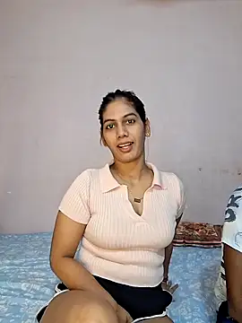 Garima G online show from September 17, 8:05 am
