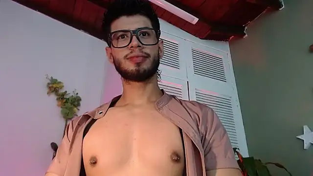 Colby brown03 online show from November 6, 7:04 pm