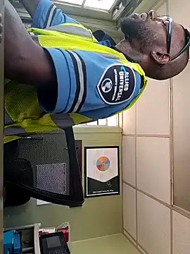 Snapshot of Txdarkmeat74 chatting on November 25, 8:09 pm Txdarkmeat74 online show from November 25, 8:09 pm