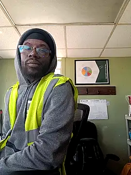 Snapshot of Txdarkmeat74 chatting on November 28, 6:10 pm Txdarkmeat74 online show from November 28, 6:10 pm