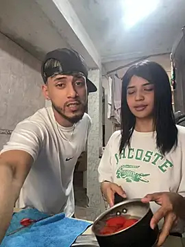 Snapshot of Rouuus12 chatting on January 18, 4:33 pm Rouuus12 online show from January 18, 4:33 pm