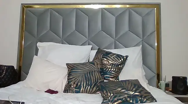 PuddingHotPot online show from March 4, 10:27 pm