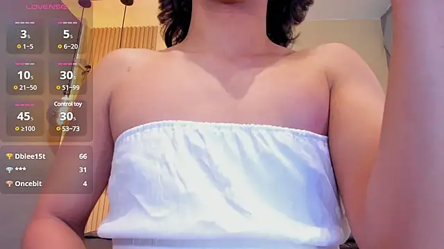 HOTTY RED  online show from February 6, 5:40 pm