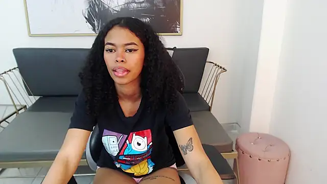 Shenna brunette  online show from December 3, 4:17 pm