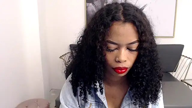 Shenna brunette  online show from December 7, 1:07 pm
