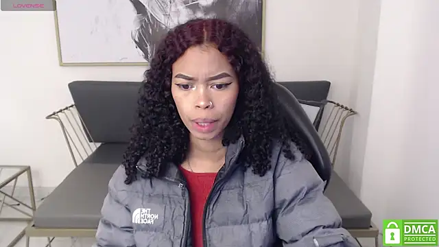 Shenna brunette  online show from December 29, 1:06 pm