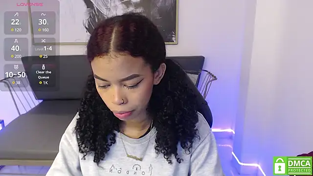 Shenna brunette  online show from January 10, 1:09 pm