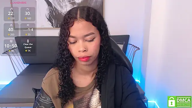Shenna brunette  online show from February 10, 1:11 pm