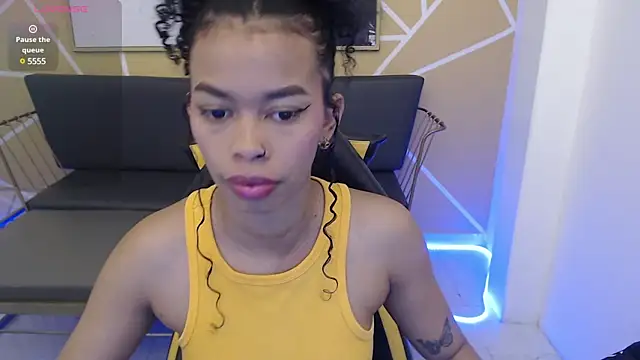 Shenna brunette  online show from March 12, 1:08 pm