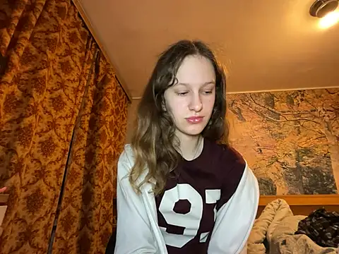 Snapshot of Eva_Angel3 chatting on April 21, 6:55 pm Eva Angel3 online show from April 21, 6:55 pm