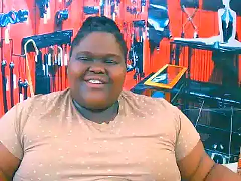 EbonyHotBuns online show from November 12, 7:42 am