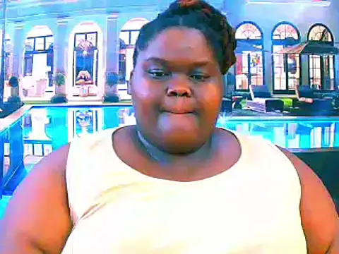 Snapshot of EbonyHotBuns chatting on February 12, 7:36 am EbonyHotBuns online show from February 12, 7:36 am