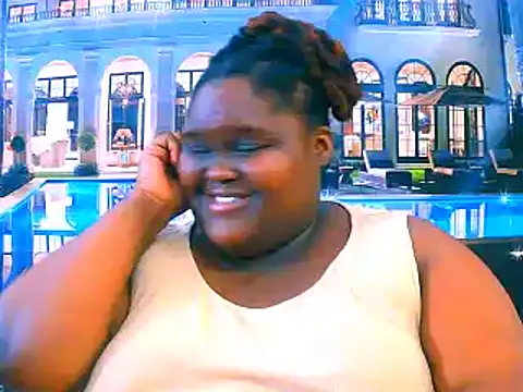 Snapshot of EbonyHotBuns chatting on February 13, 7:48 am EbonyHotBuns online show from February 13, 7:48 am