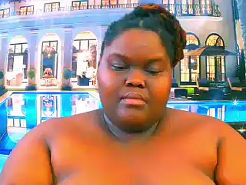 Snapshot of EbonyHotBuns chatting on February 16, 8:49 pm EbonyHotBuns online show from February 16, 8:49 pm