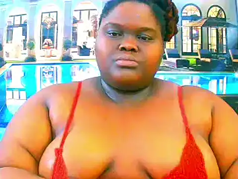 Snapshot of EbonyHotBuns chatting on February 18, 9:05 am EbonyHotBuns online show from February 18, 9:05 am