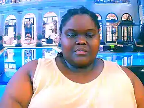 Snapshot of EbonyHotBuns chatting on February 19, 9:27 am EbonyHotBuns online show from February 19, 9:27 am