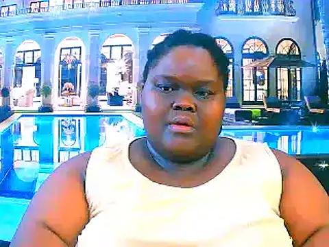 Snapshot of EbonyHotBuns chatting on February 26, 7:13 pm EbonyHotBuns online show from February 26, 7:13 pm