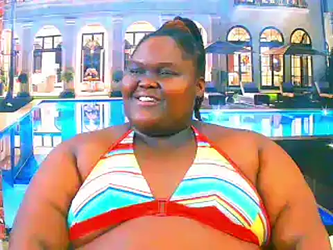 Snapshot of EbonyHotBuns chatting on March 29, 10:32 pm EbonyHotBuns online show from March 29, 10:32 pm