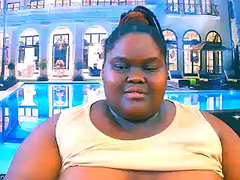 Snapshot of EbonyHotBuns chatting on April 1, 1:41 pm EbonyHotBuns online show from April 1, 1:41 pm