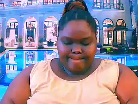 Snapshot of EbonyHotBuns chatting on April 2, 6:38 pm EbonyHotBuns online show from April 2, 6:38 pm