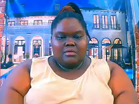 Snapshot of EbonyHotBuns chatting on April 13, 6:35 pm EbonyHotBuns online show from April 13, 6:35 pm