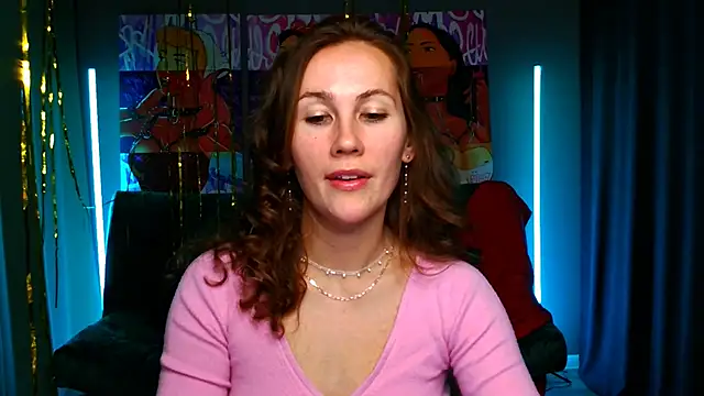 Snapshot of MichelleOrtis chatting on December 28, 1:59 pm MichelleOrtis online show from December 28, 1:59 pm