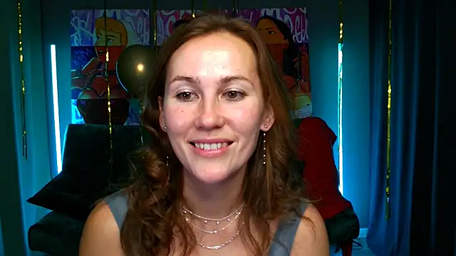 Snapshot of MichelleOrtis chatting on December 28, 8:15 pm MichelleOrtis online show from December 28, 8:15 pm