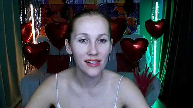 Snapshot of MichelleOrtis chatting on February 20, 1:30 pm MichelleOrtis online show from February 20, 1:30 pm