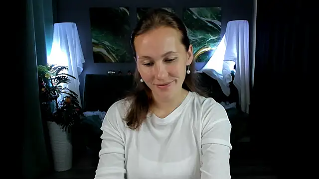 Snapshot of MichelleOrtis chatting on November 8, 6:24 am MichelleOrtis online show from November 8, 6:24 am