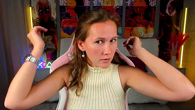 Snapshot of MichelleOrtis chatting on December 2, 12:43 pm MichelleOrtis online show from December 2, 12:43 pm