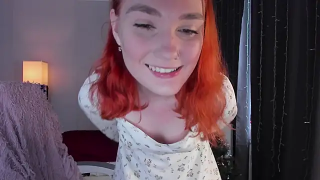 ReddHotPipper online show from December 22, 3:47 am