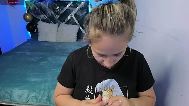 Dana martinezz online show from October 22, 12:00 am