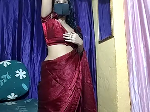 Snapshot of poojaxxx65 chatting on January 10, 11:20 pm poojaxxx65 online show from January 10, 11:20 pm