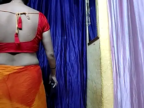poojaxxx65 online show from July 19, 10:02 pm
