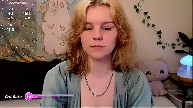 Moona xx online show from May 10, 10:59 pm