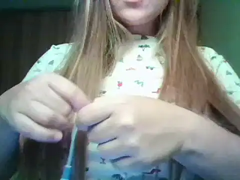 Evasapples online show from October 18, 9:37 pm